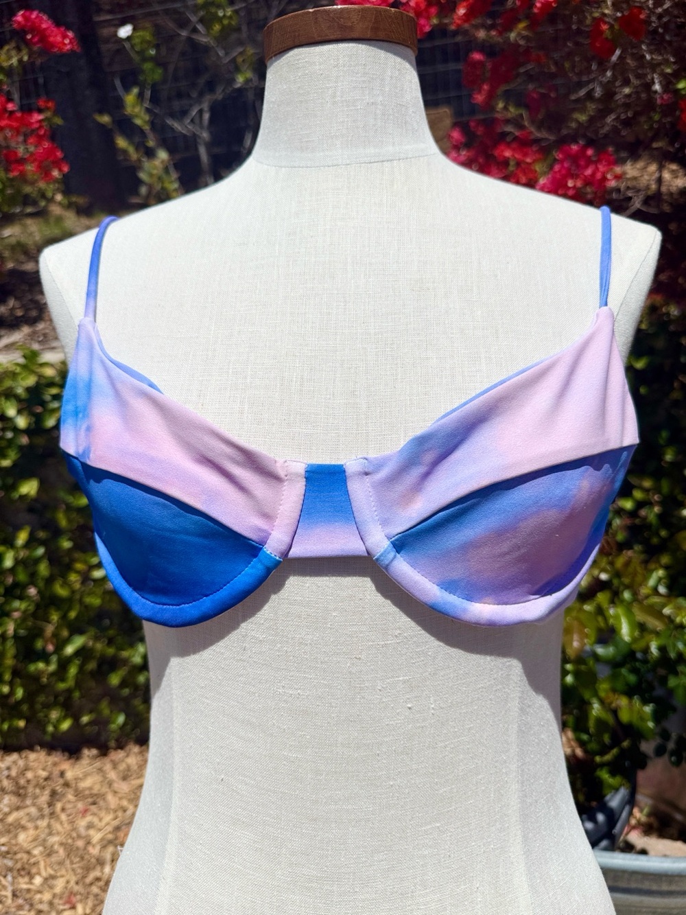 NEW Skatie cloud print underwire tie-back bikini top